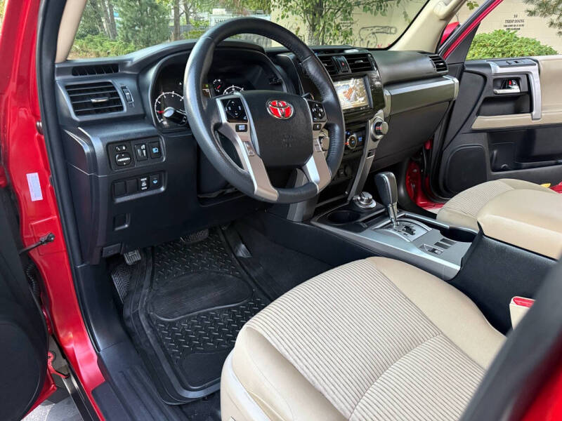 2022 Toyota 4Runner SR5