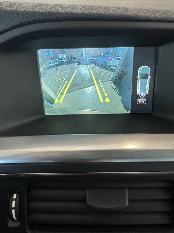 2016 Volvo V60 Cross Country T5