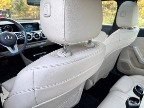 2020 Mercedes-Benz A-Class A 220 4MATIC