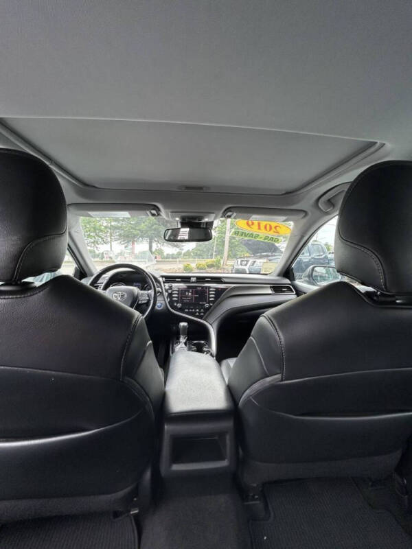 2019 Toyota Camry Hybrid