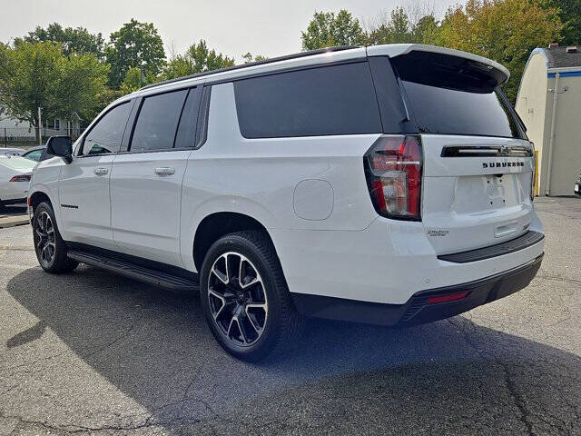 2023 Chevrolet Suburban RST
