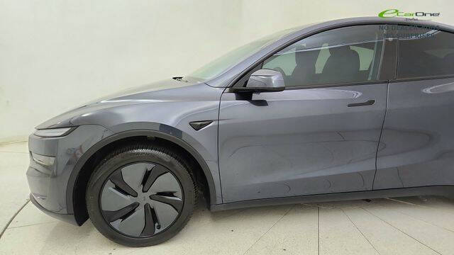 2026 Tesla Model Y Long Range