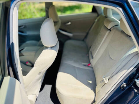 2012 Toyota Prius Three