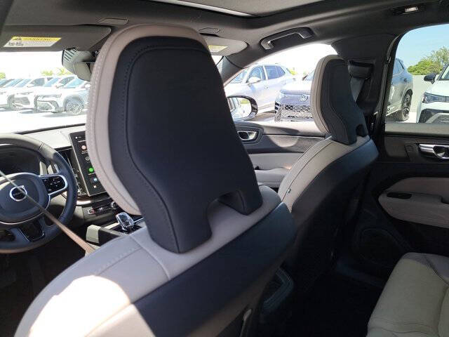 2026 Volvo XC60 B5 Core