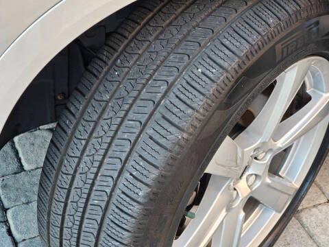 2016 Volvo XC90 T8 eAWD Momentum