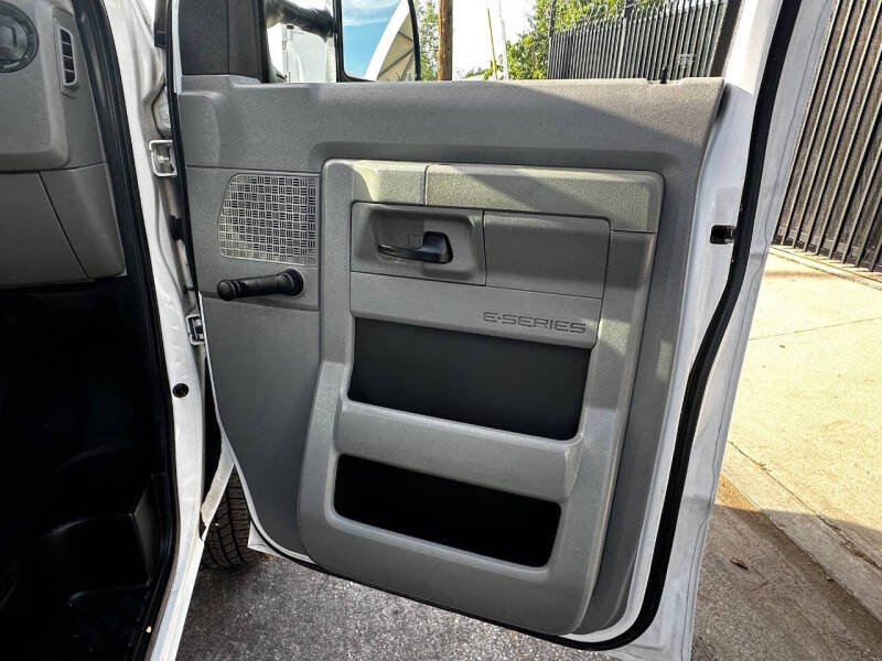 2009 Ford E-Series