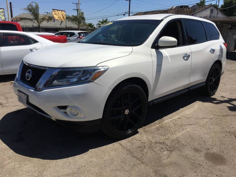 2013 Nissan Pathfinder for sale at JR'S AUTO SALES in Pacoima CA