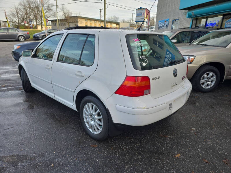 2003 Volkswagen Golf GLS photo 8