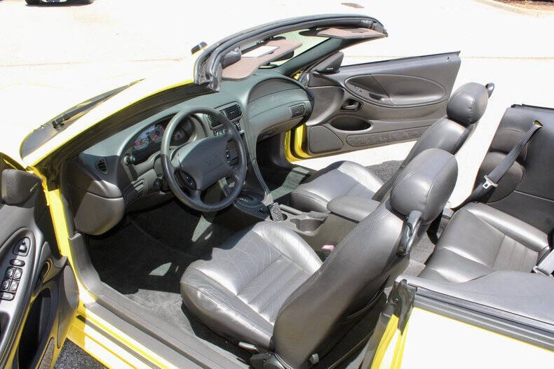 2001 Ford Mustang GT