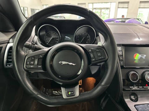 2016 Jaguar F-TYPE R