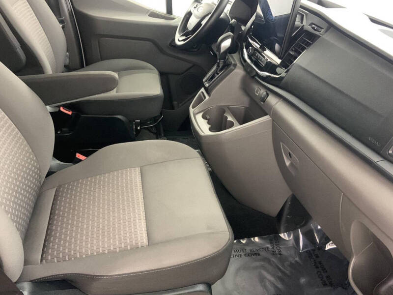 2023 Ford Transit 350 XLT