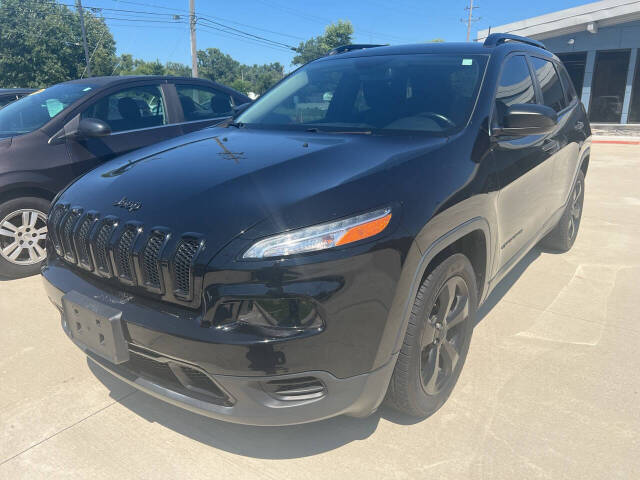 2017 Jeep Cherokee for sale at ORCHARD LAKE AUTO SALES INC in Farmington Hills, MI