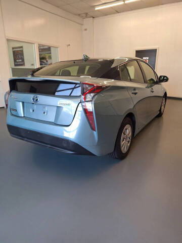 2016 Toyota Prius Two