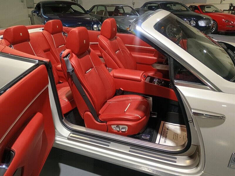 2018 Rolls-Royce Dawn 9