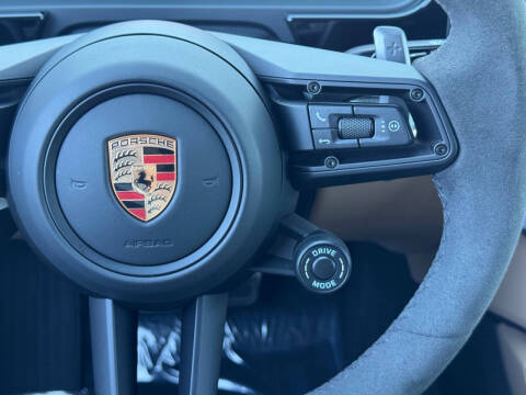 2024 Porsche Cayenne Turbo E-Hybrid Coupe