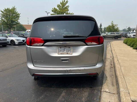 2018 Chrysler Pacifica Touring L