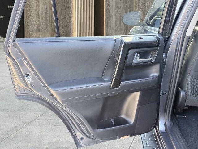 2022 Toyota 4Runner TRD Off-Road