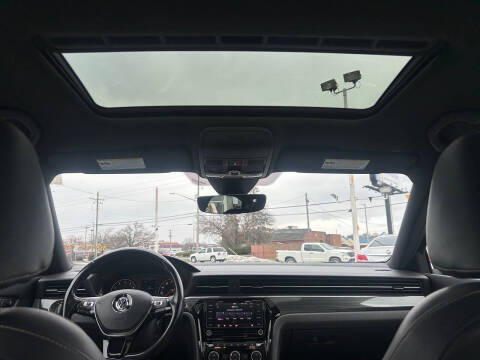 2021 Volkswagen Passat R-Line