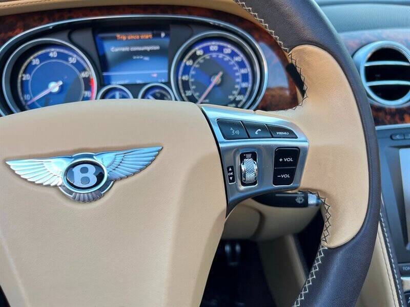 2015 Bentley Continental GT Base photo 27