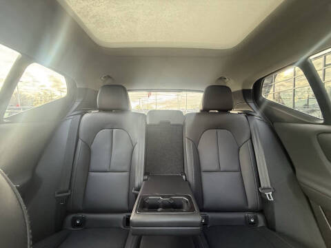 2025 Volvo XC40 B5 Plus Bright Theme