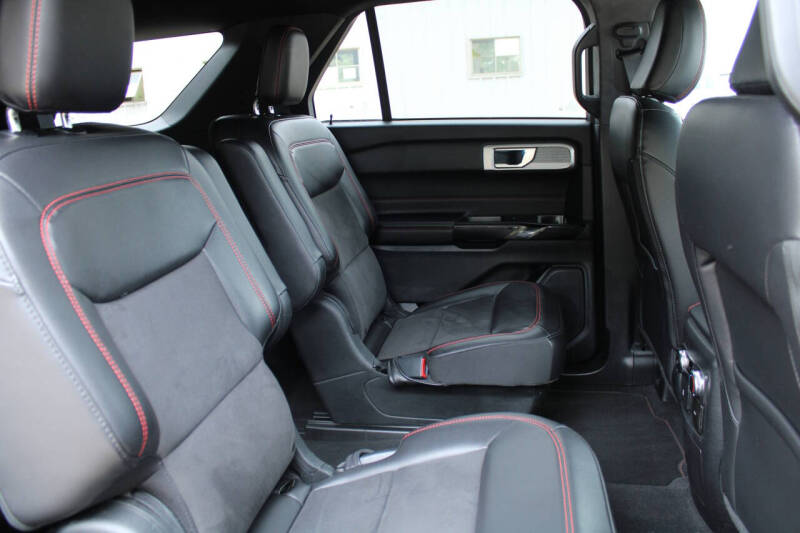 2022 Ford Explorer ST-Line