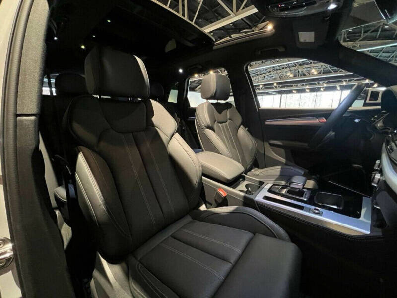 2025 Audi Q5 quattro S line Prem Plus 45 TFSI