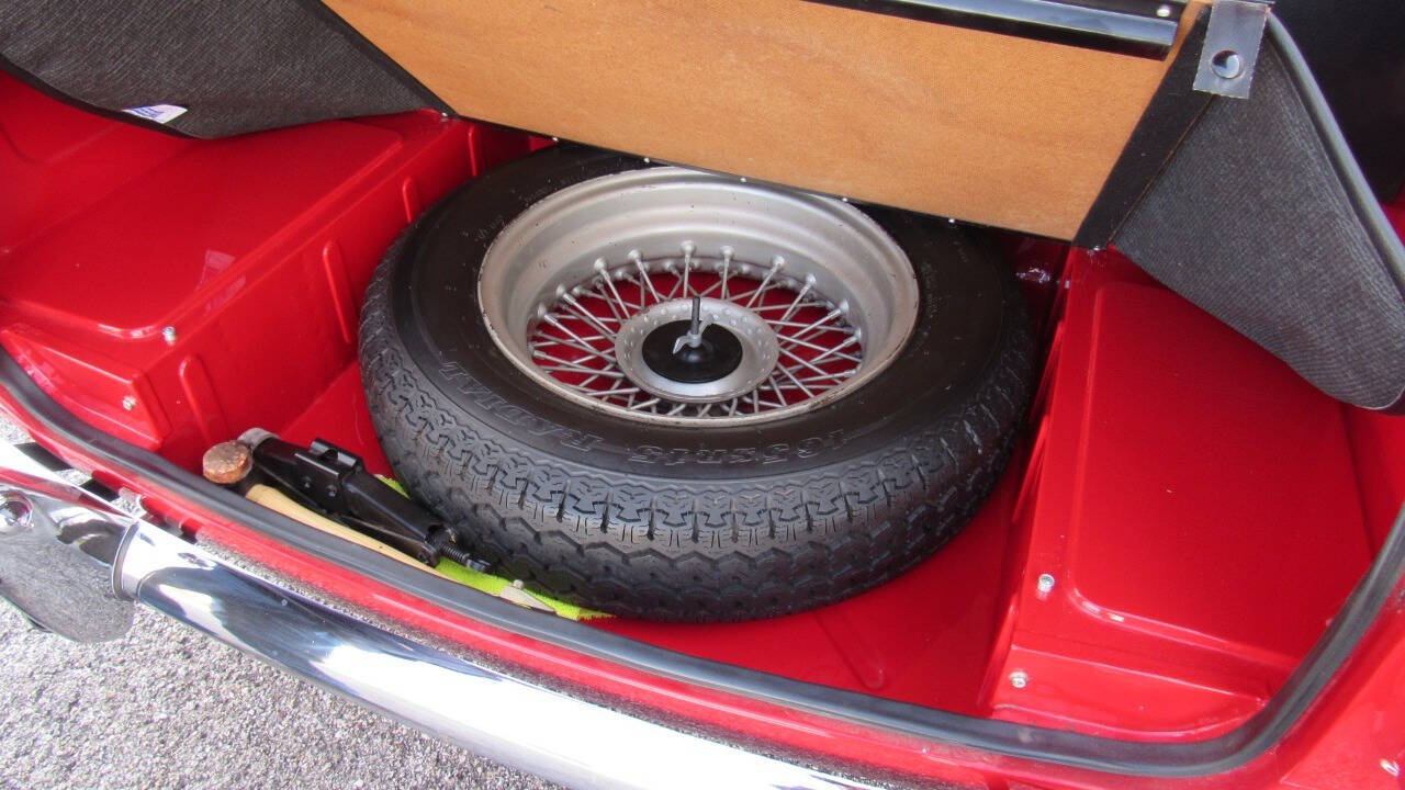 1967 Triumph TR4 11