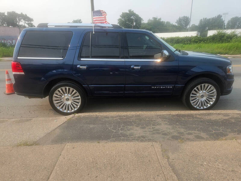 2017 Lincoln Navigator Select