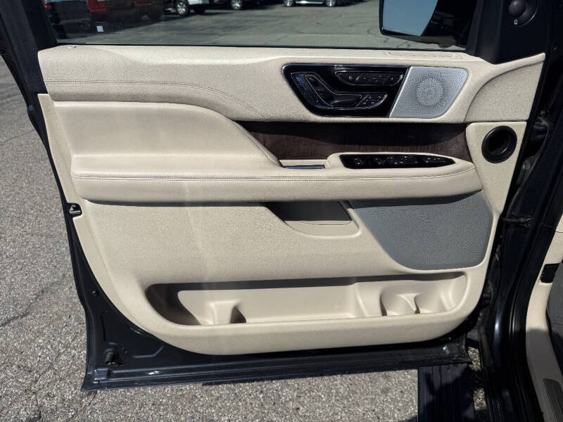2021 Lincoln Navigator L Reserve