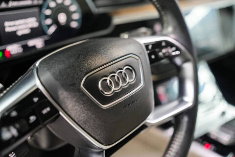 2019 Audi e-tron quattro Premium Plus