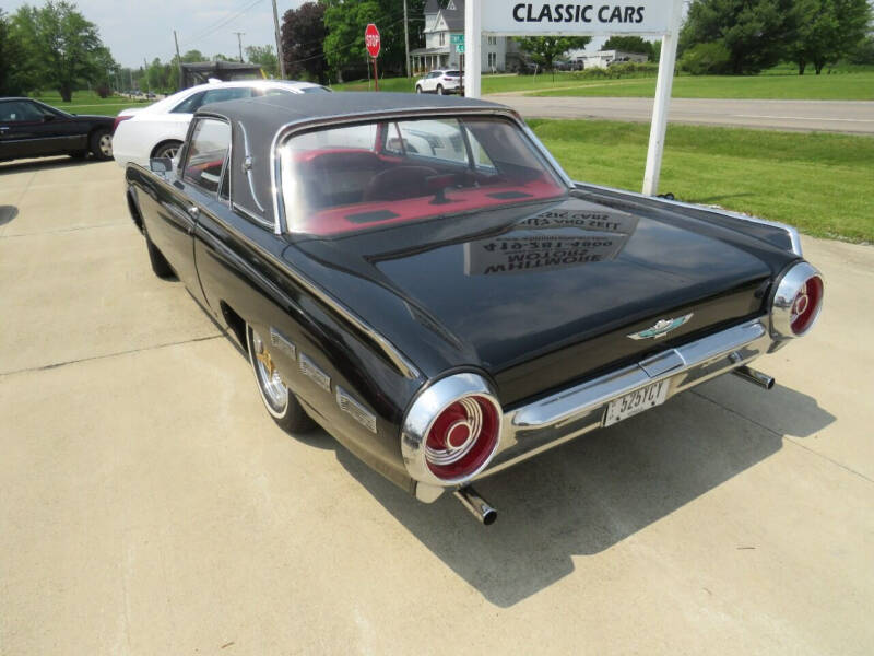 1962 Ford Thunderbird