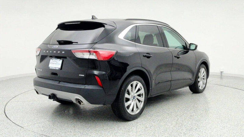 2021 Ford Escape Hybrid Titanium