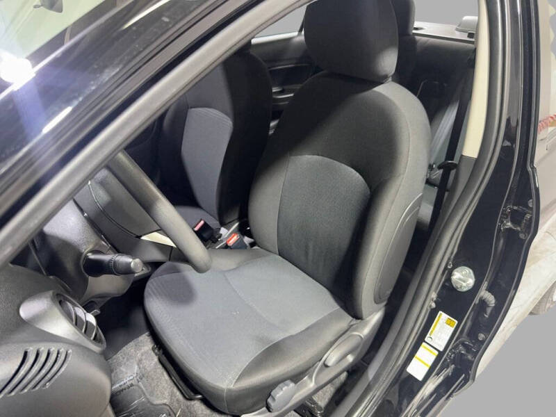 2024 Mitsubishi Mirage G4 ES