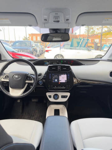 2017 Toyota Prius Four Touring