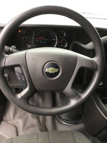 2024 Chevrolet Express 2500