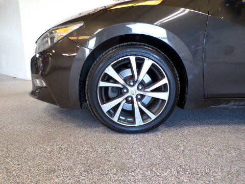 2017 Nissan Maxima