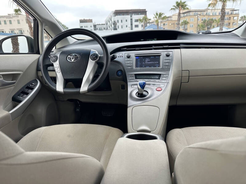 2013 Toyota Prius Three