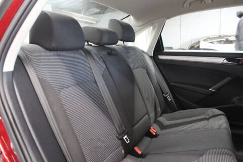 2017 Volkswagen Passat 1.8T S