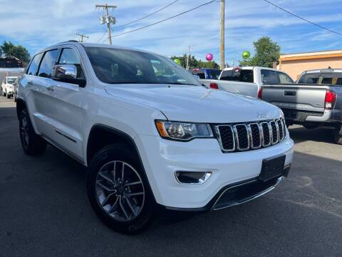 2019 Jeep Grand Cherokee for sale at CarMart One LLC in Freeport NY