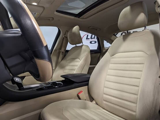 2014 Ford Fusion Hybrid SE