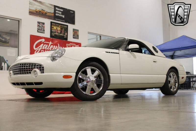 2002 Ford Thunderbird Deluxe
