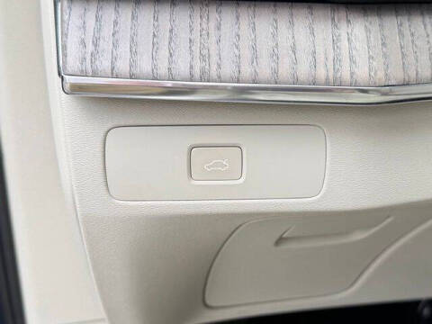 2023 Volvo XC90 B6 Core