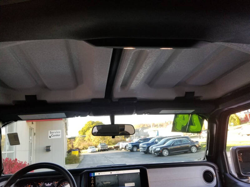 2024 Jeep Gladiator NightHawk