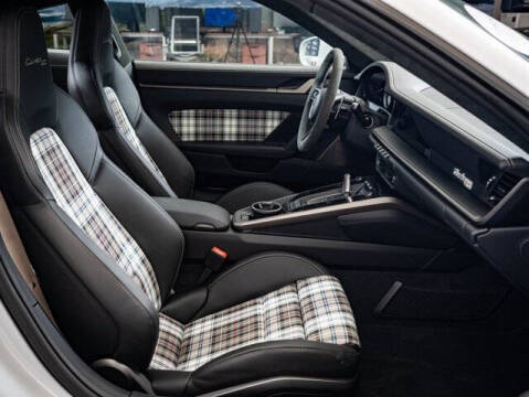 2025 Porsche 911 Turbo