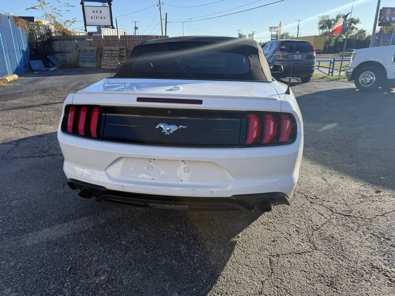 2020 Ford Mustang EcoBoost Premium
