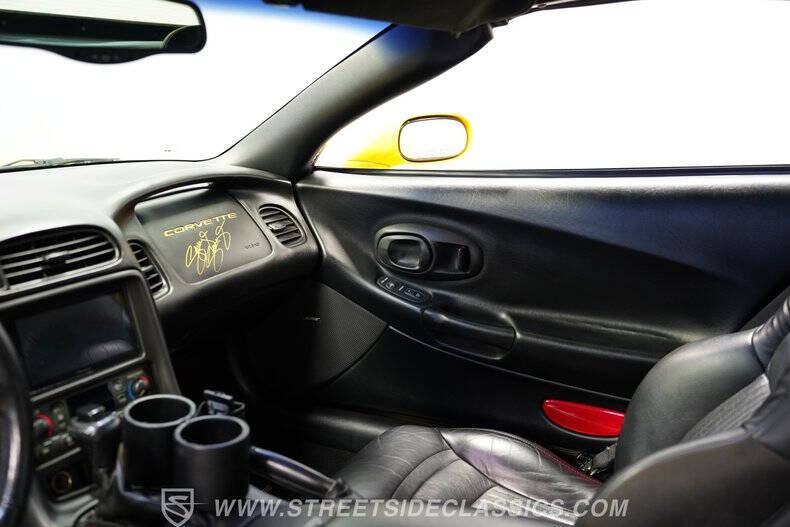 2004 Chevrolet Corvette