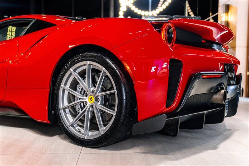 2020 Ferrari 488 Pista