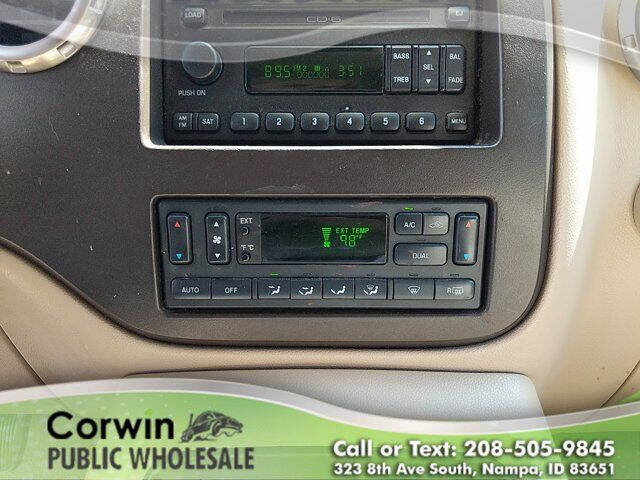 2004 Ford Expedition Eddie Bauer