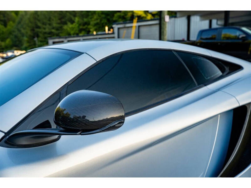 2012 McLaren MP4-12C