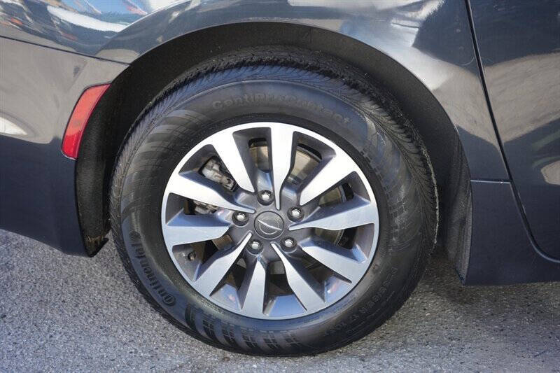 2021 Chrysler Pacifica Touring L